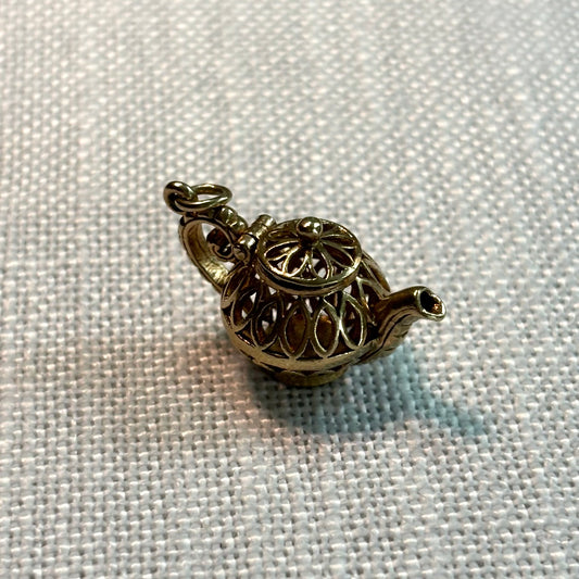 Decorative Kettle Gold Charm