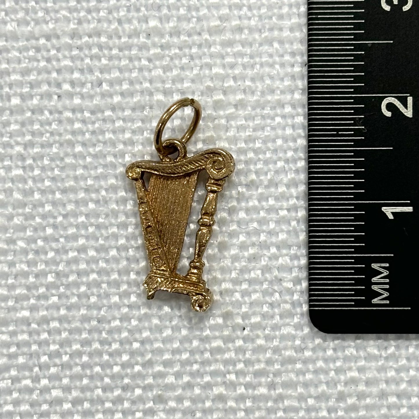 Golden Harp Gold Charm