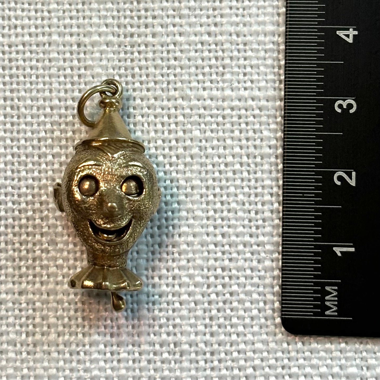 Articulate Clown with Moving Eyes and Tongue Gold Charm