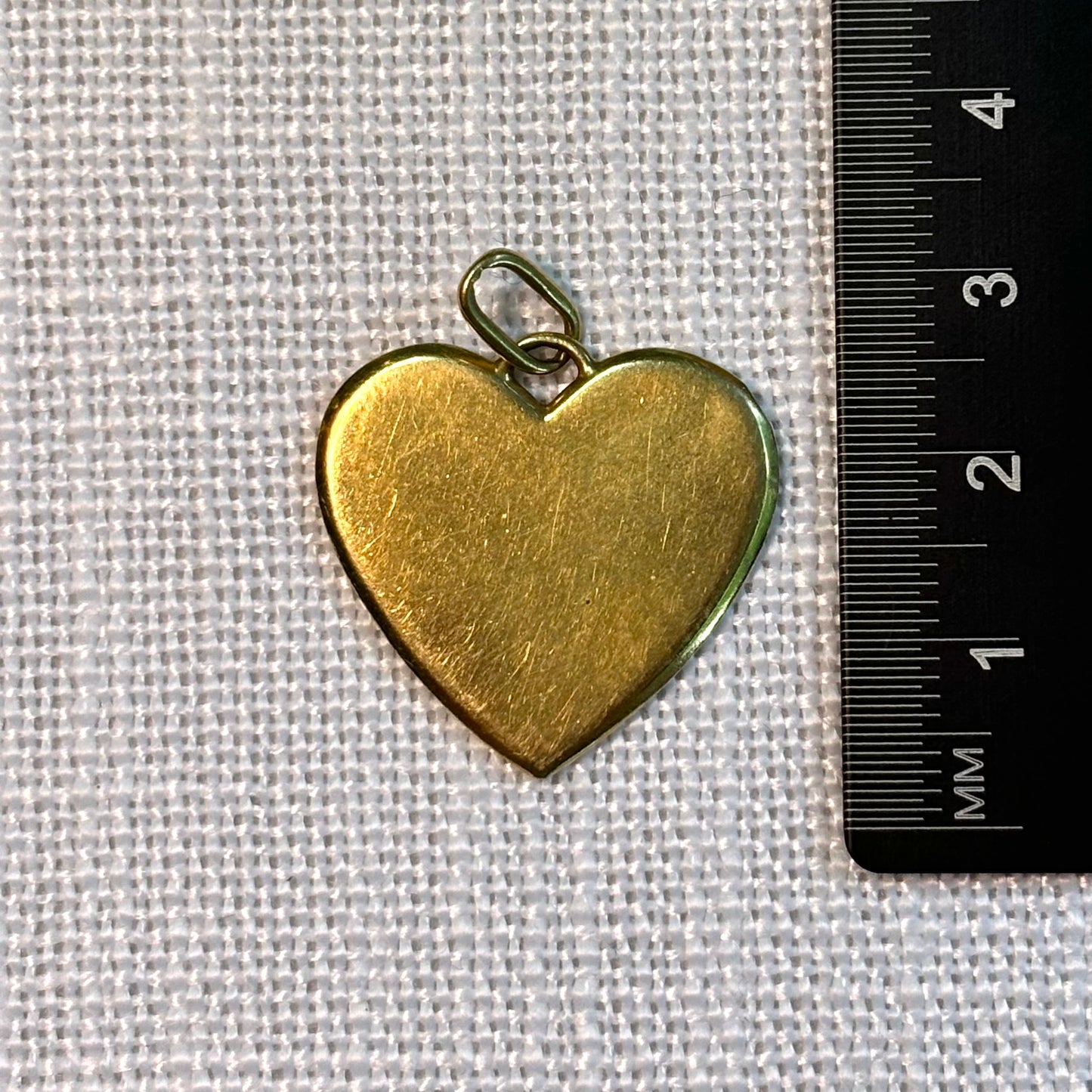 Flat Plate Solid Heart Gold Pendant