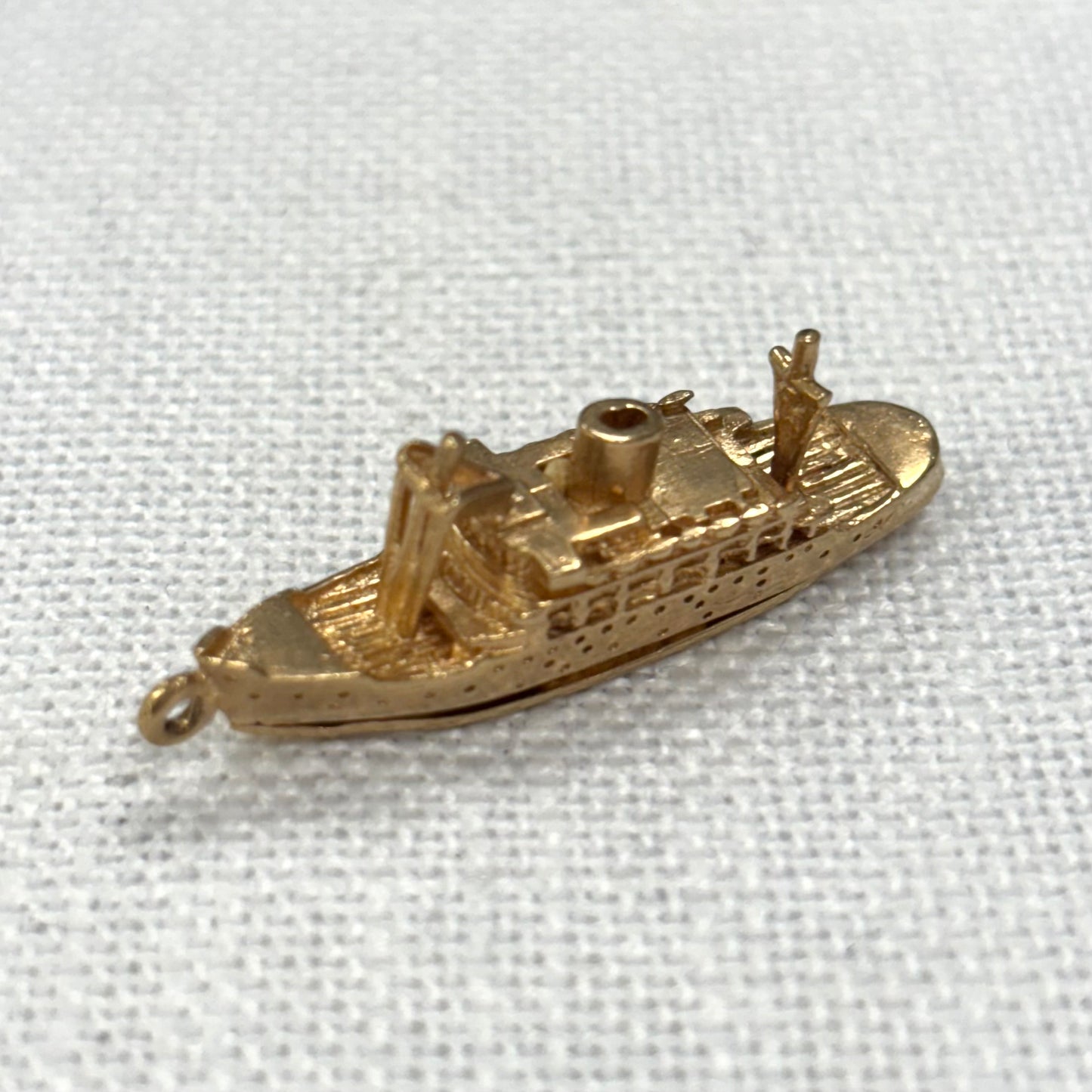 Cruise Liner Articulated Gold Charm