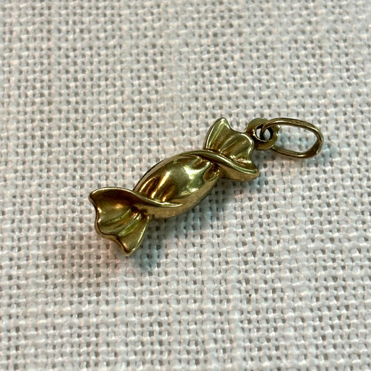 Chewy Sweet in Wrapper Gold Charm