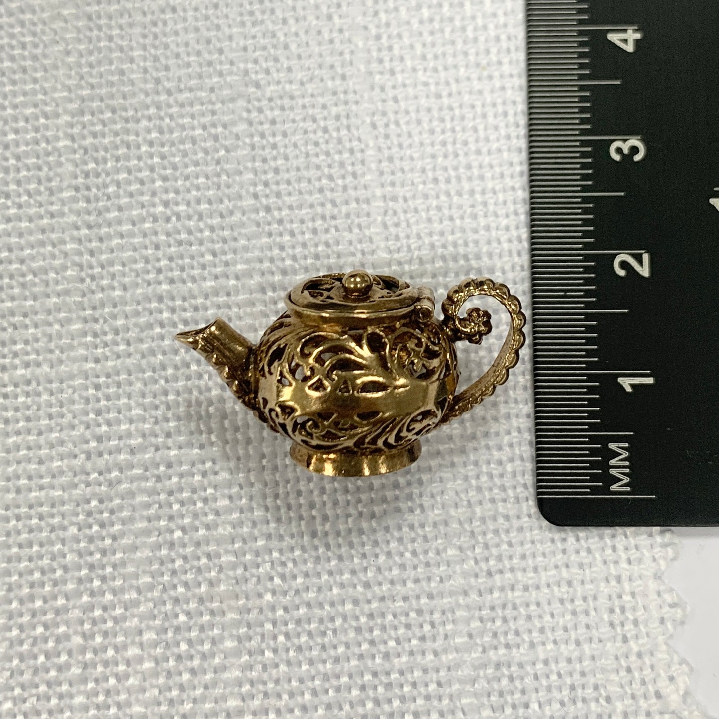 Ornate Tea Pot with Opening Lid Charm Pendant