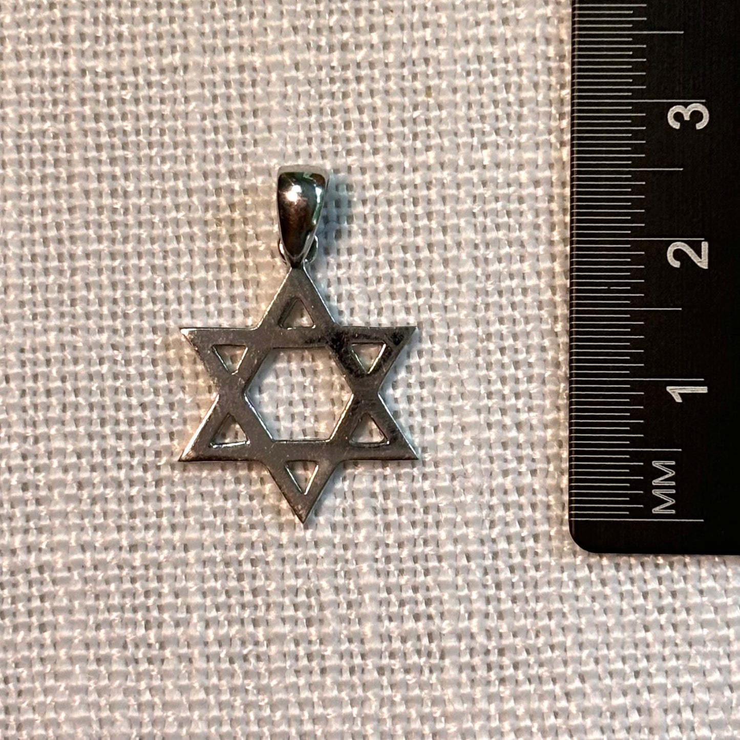 Star of David Jewish Pendant (white)