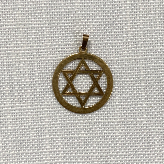 Jewish Star Of David in Circle Gold Pendant