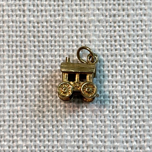 Traveller Caravan Gold Charm