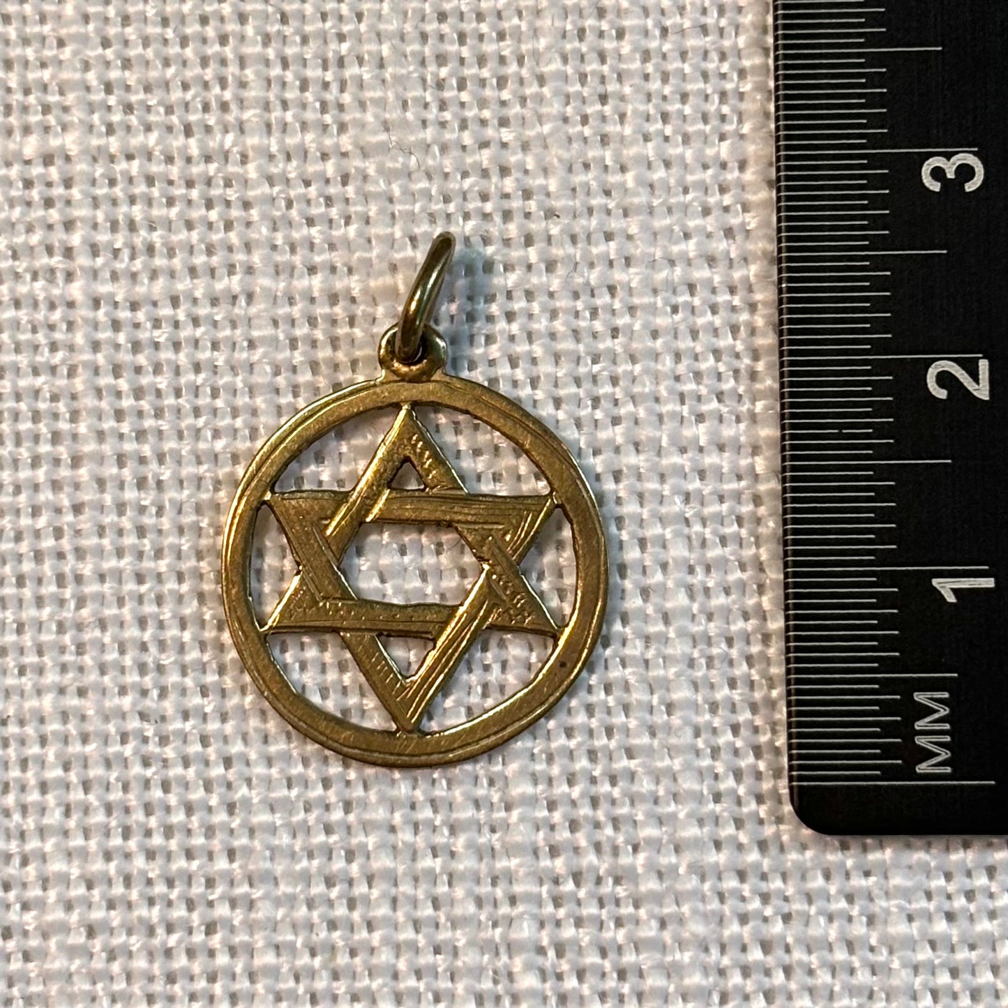 Jewish Star of David Gold Pendant (with border)