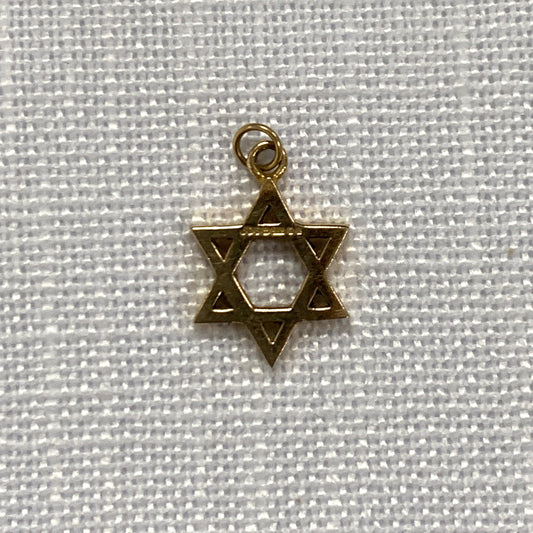 Jewish Star of David Gold Pendant Textured