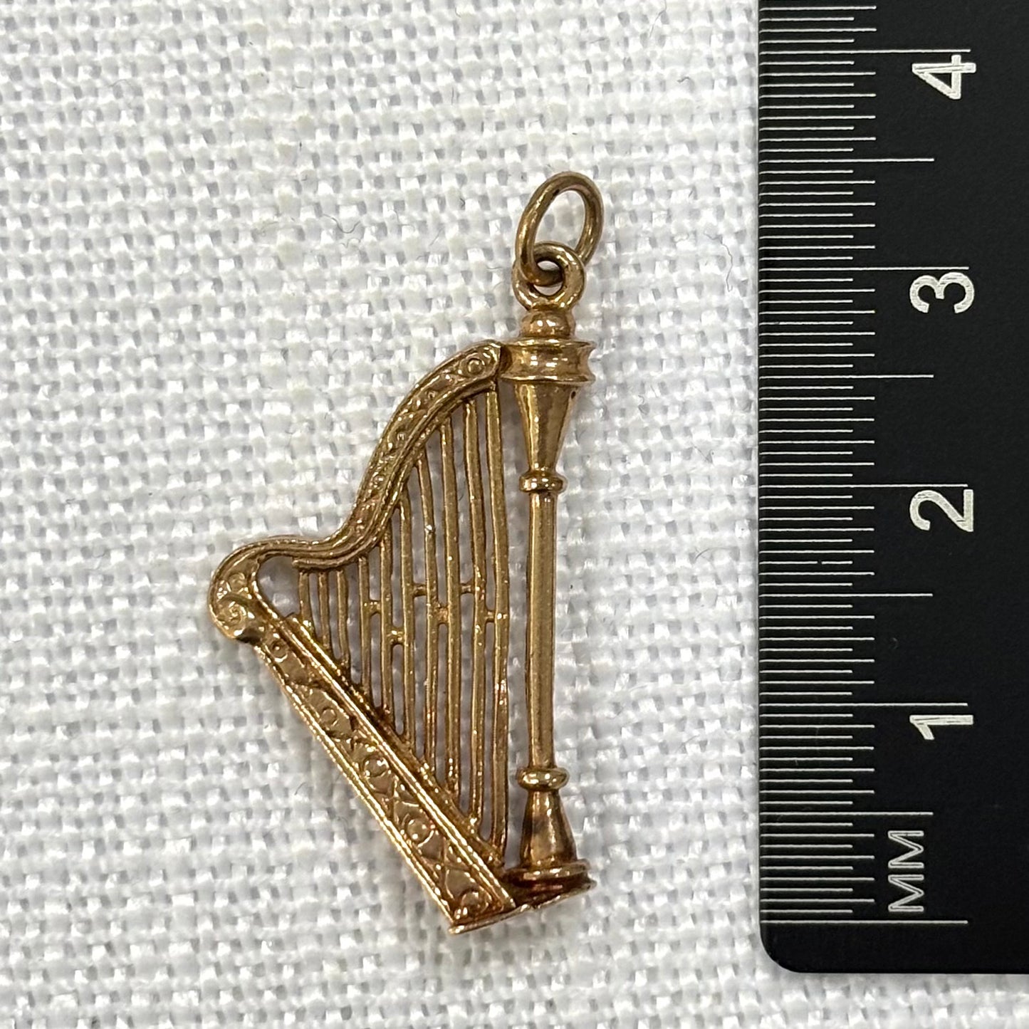 Golden Harp Gold Charm