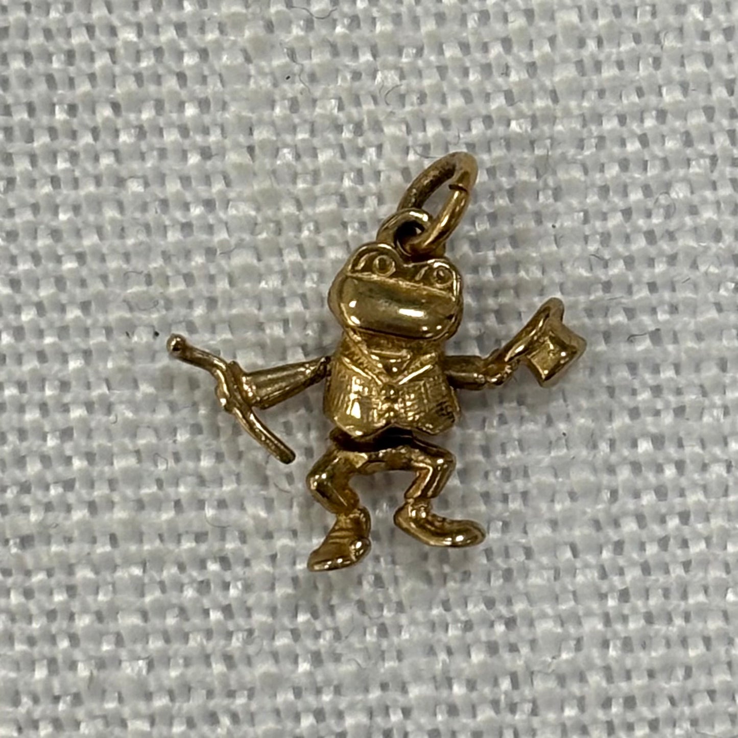 Happy Frog Gold Charm