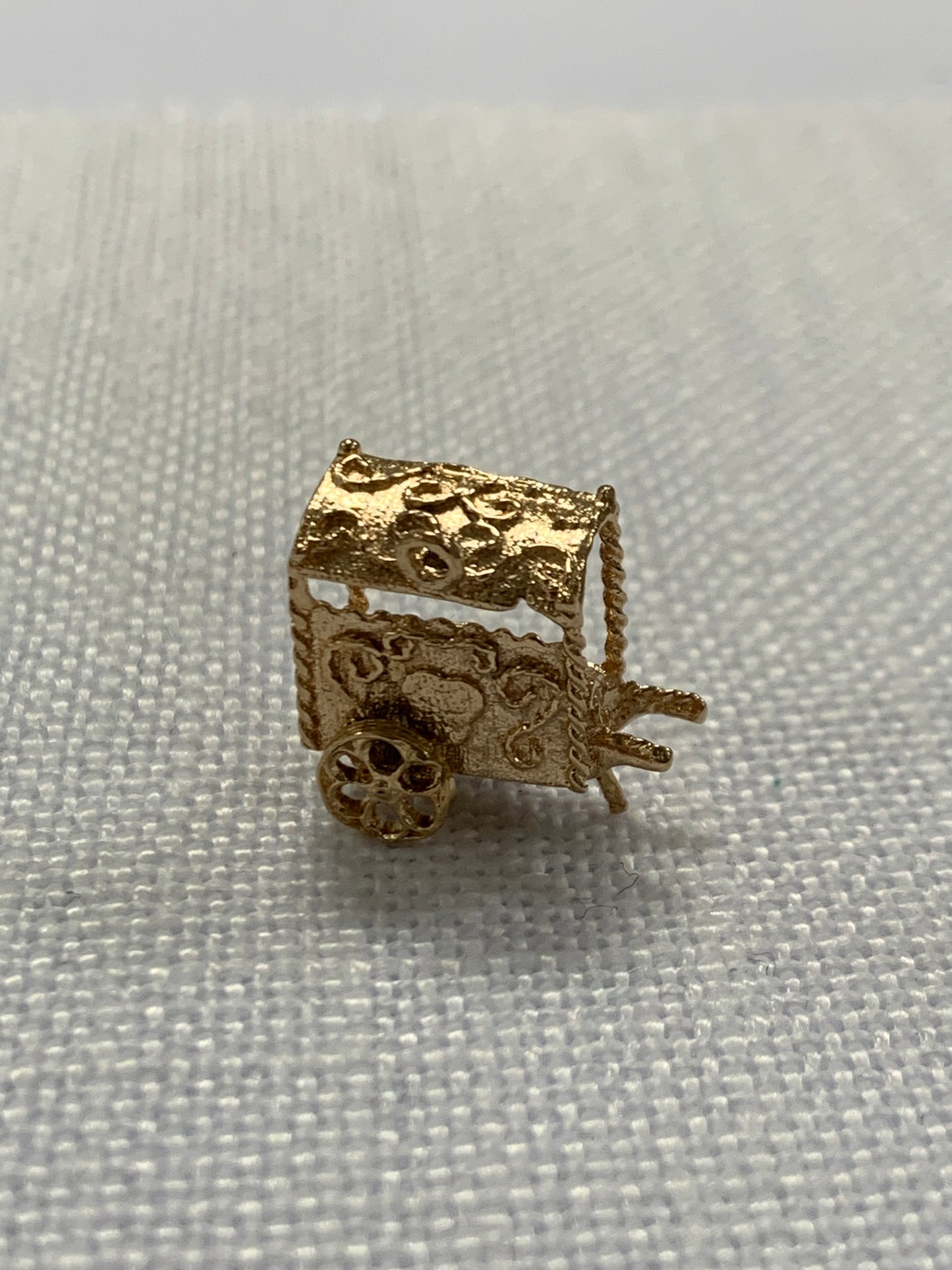 Market trader wheelbarrow gold charm
