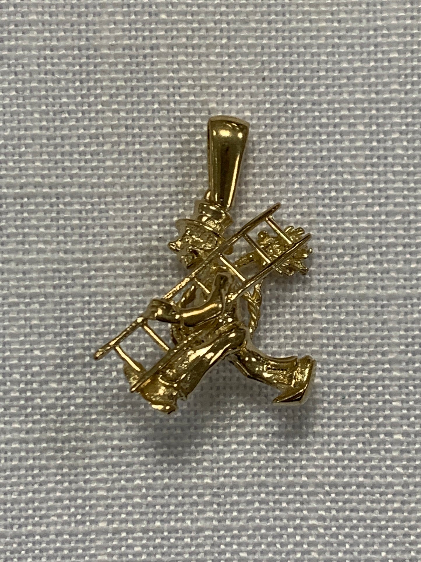 Window cleaner with ladder and rope gold pendant