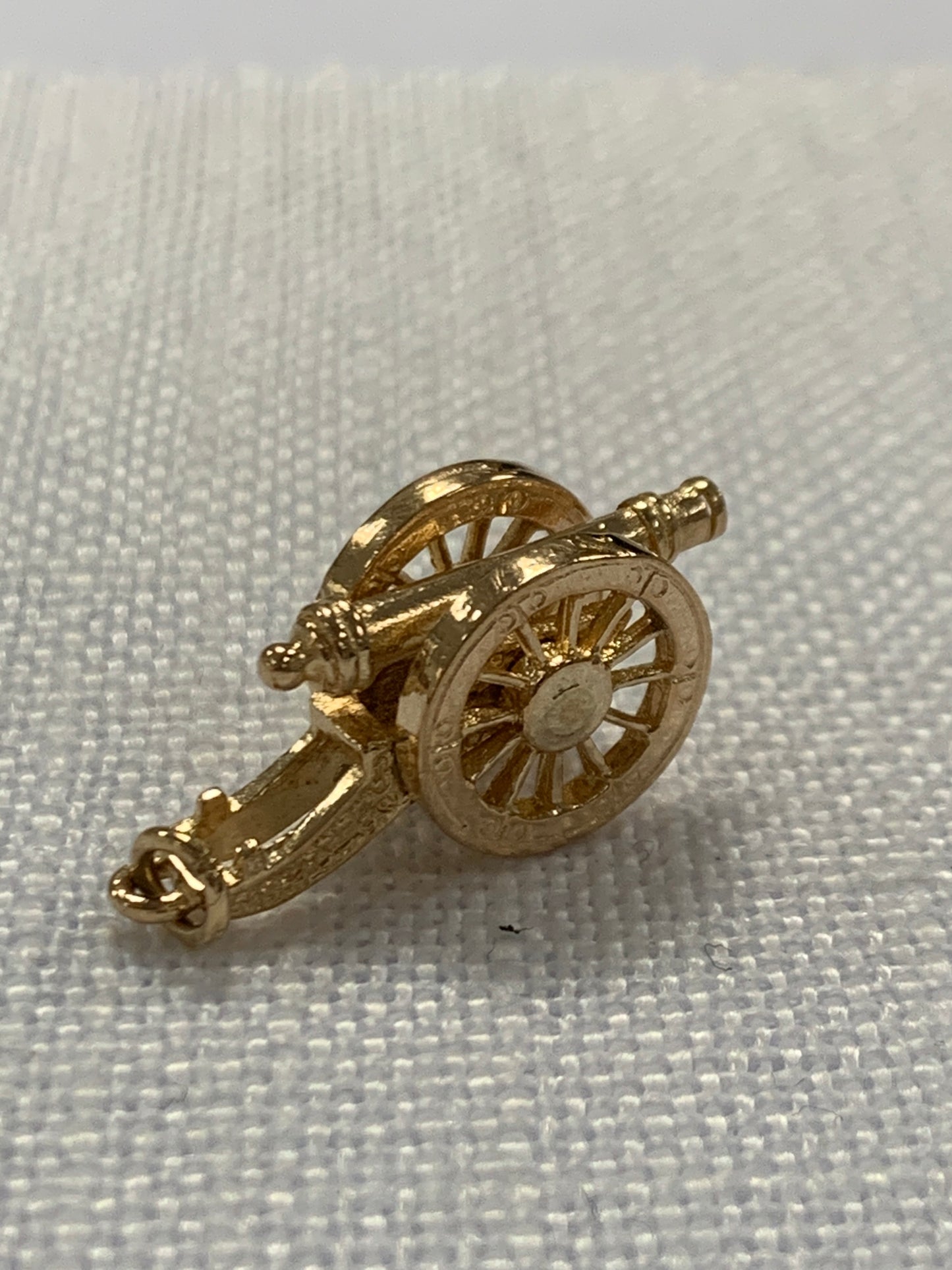 Arsenal cannon military gold charm pendant