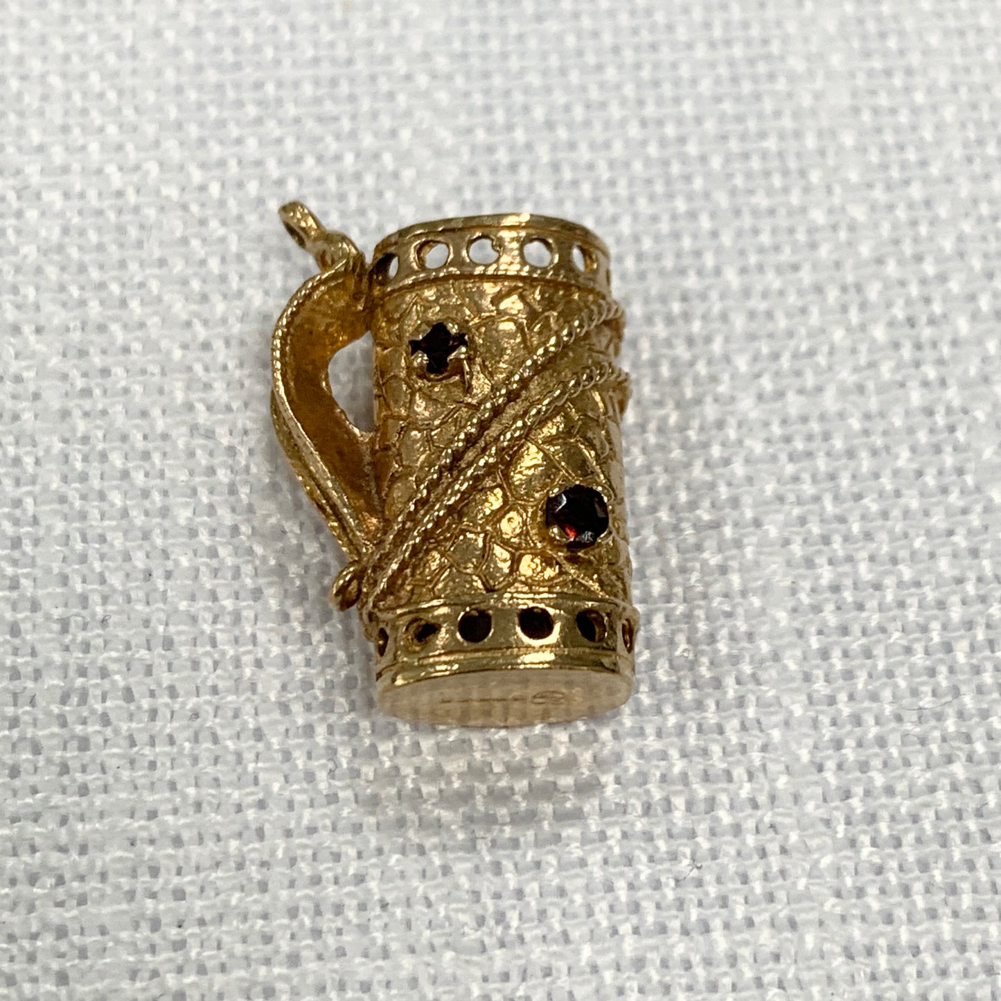 Ornate Golf Bag Gold Charm Pendant