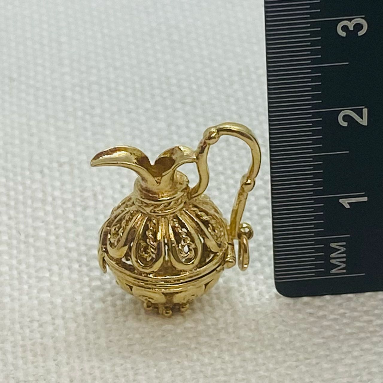 Pretty Ornate Water Jug Vintage Gold Charm Pendant