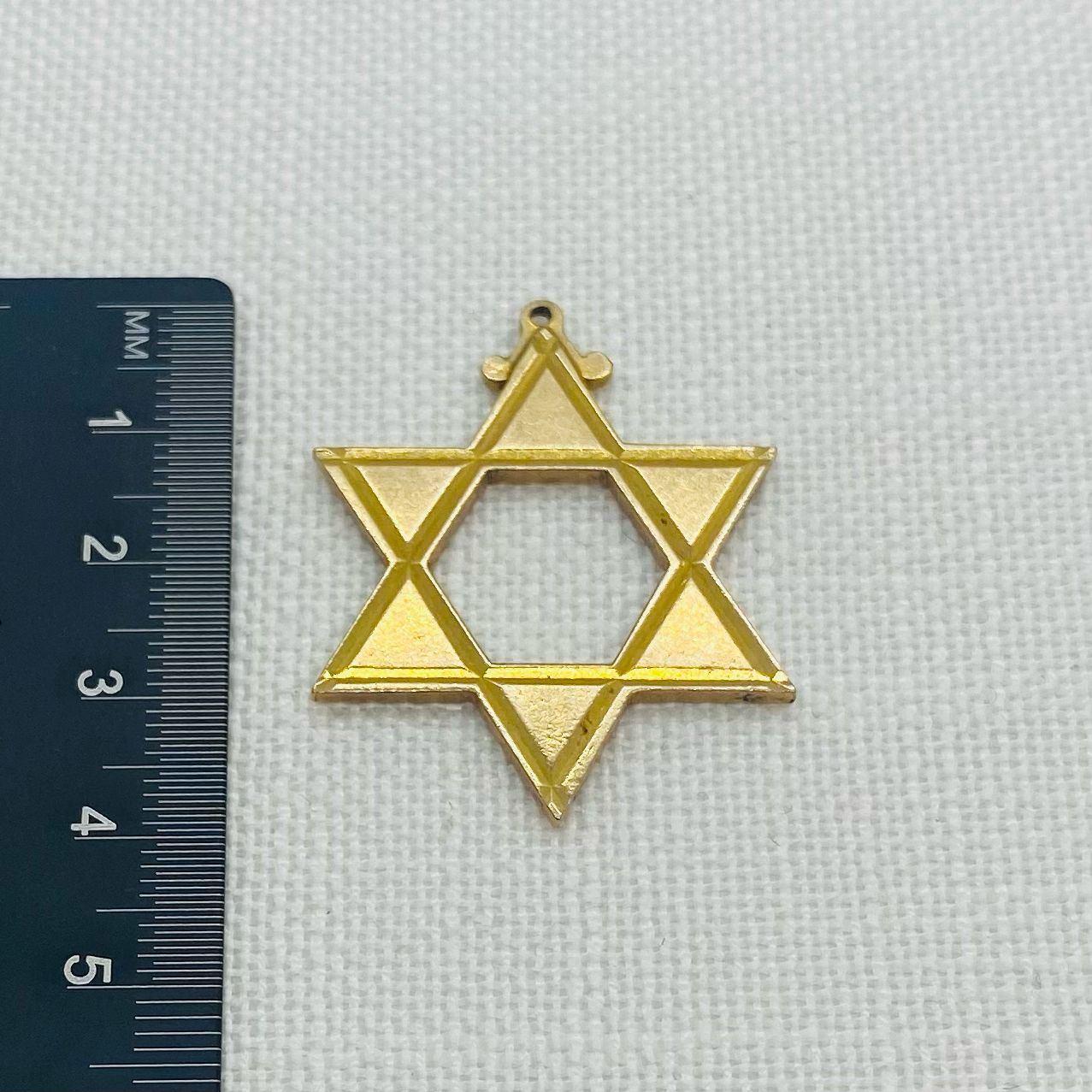 Star of David Gold Pendant Filled