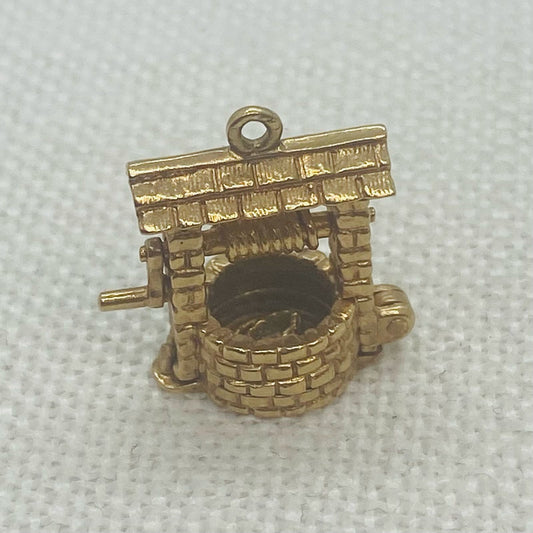 Wishing Well Vintage Gold Articulated Charm