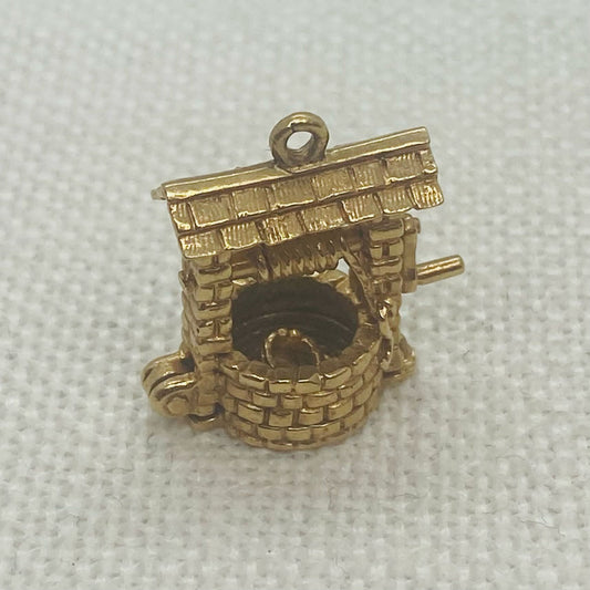 Wishing Well Vintage Gold Articulated Charm