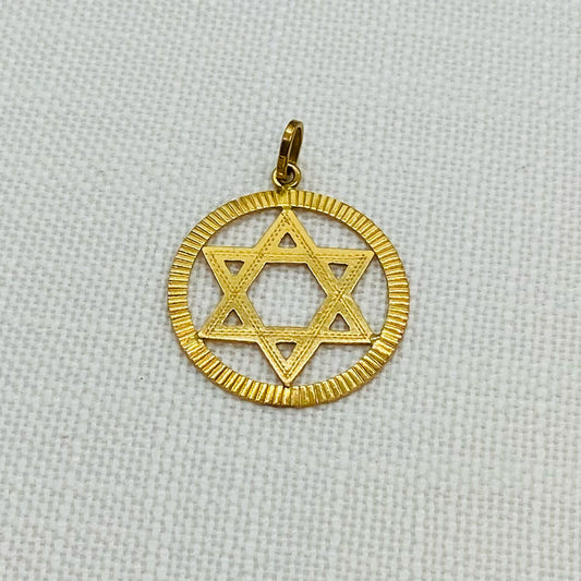 Star of David Gold Pendant Fluted